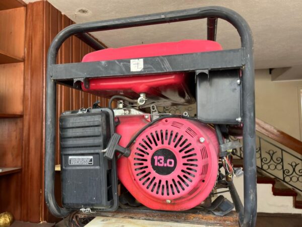 generador electrico gasolina 7000 watts para repuestos - Imagen 4